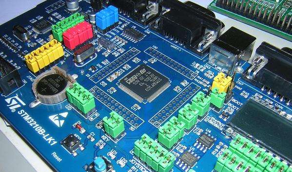 生活中經(jīng)常使用到的電路板 生活中經(jīng)常使用到的電路板